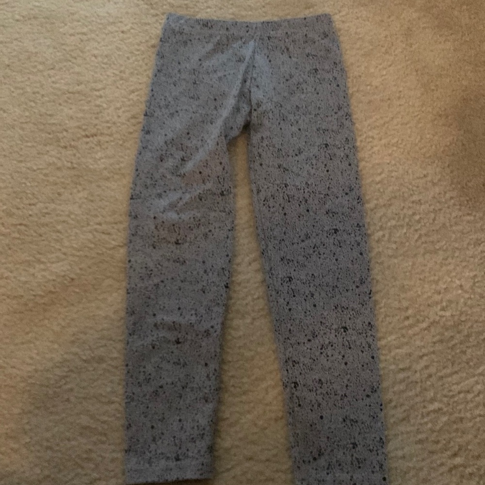 Fancy leggings, gray with black dots, shine